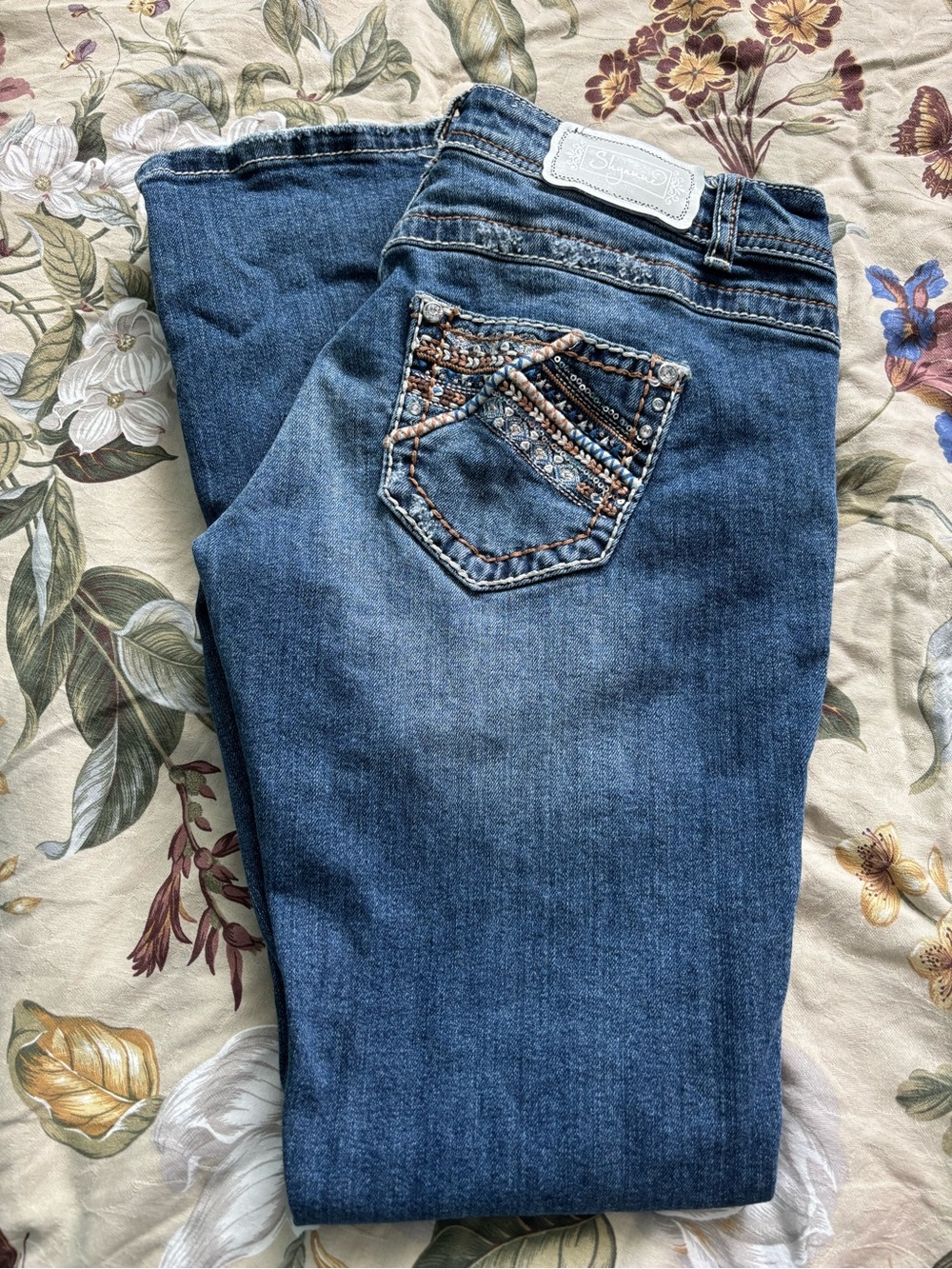 Shyanne Women's Blue Embroidered Rhinestone Shy Bootcut Jeans Sz:28x30 - Picture 3 of 13